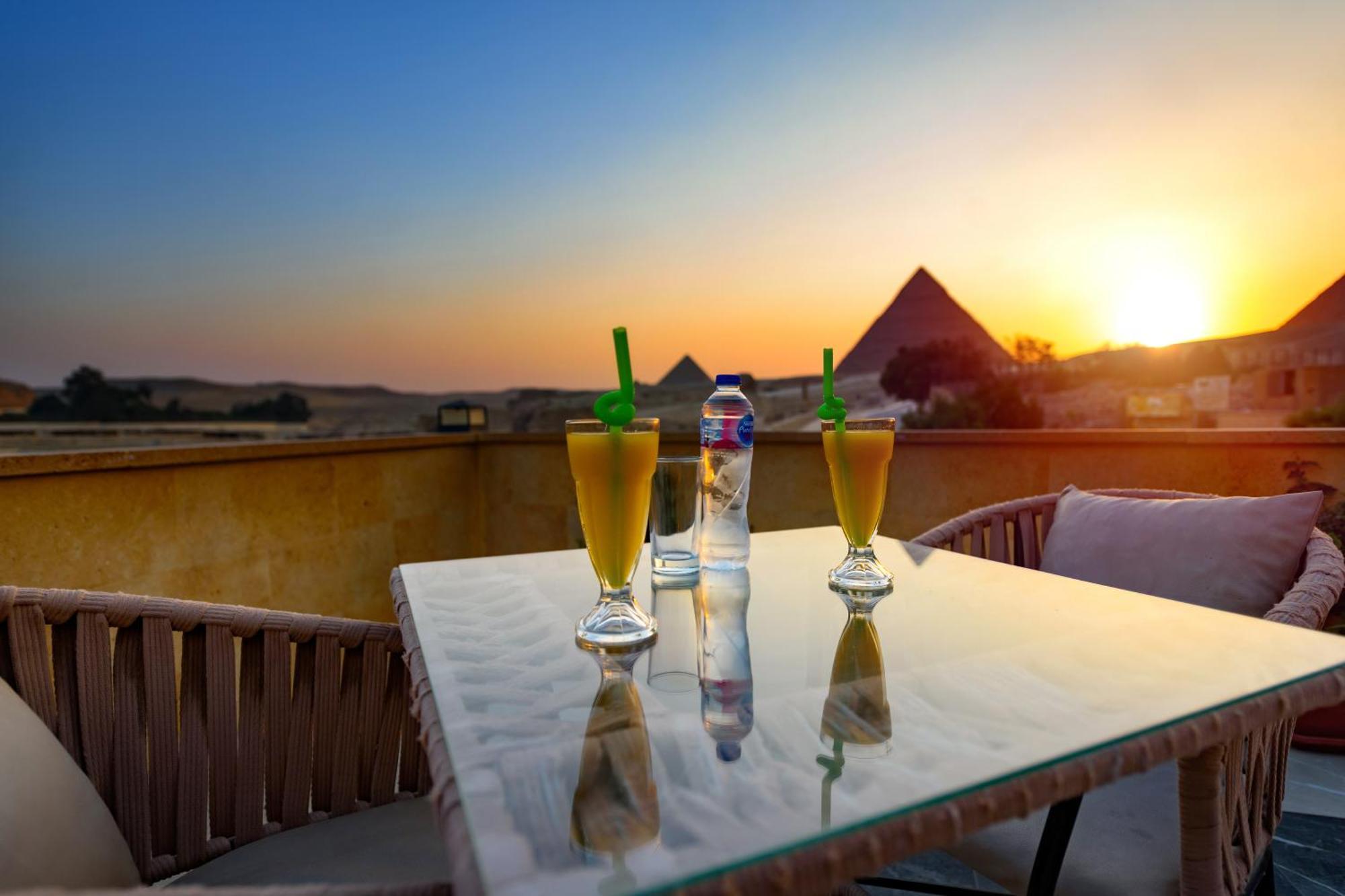 The Gate Hotel Front Pyramids & Sphinx View Kafret el-Gabal Eksteriør billede