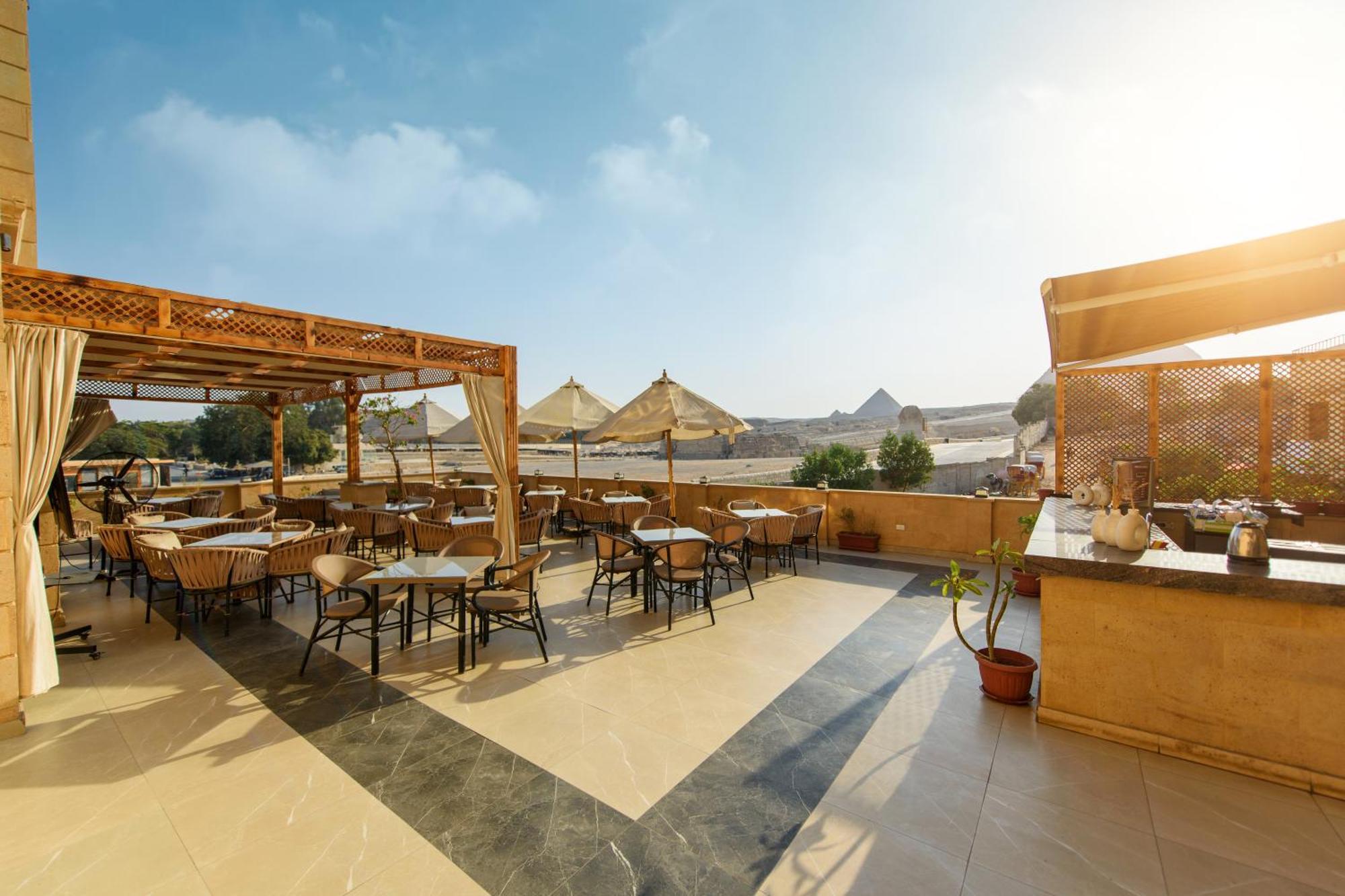 The Gate Hotel Front Pyramids & Sphinx View Kafret el-Gabal Eksteriør billede
